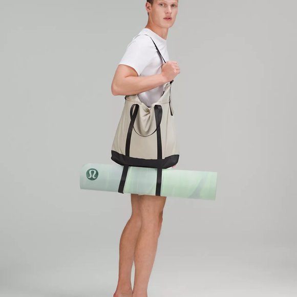 Lululemon Patch Logo Tote Bag 25L, BNWT - Picture 6 of 7